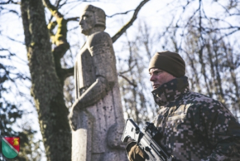 Piemiņas brīdis 6.martā Pulkveža O.Kalpaka atdusas vietā, Visagala kapos